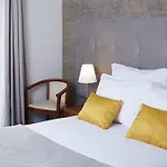 Luna 4* Φάτιμα
