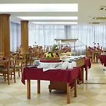 Ξενοδοχείο Luna 4*